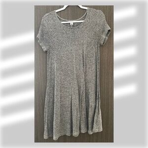 Old Navy • Short Sleeve Dress • Lightly worn • Gray • Size S